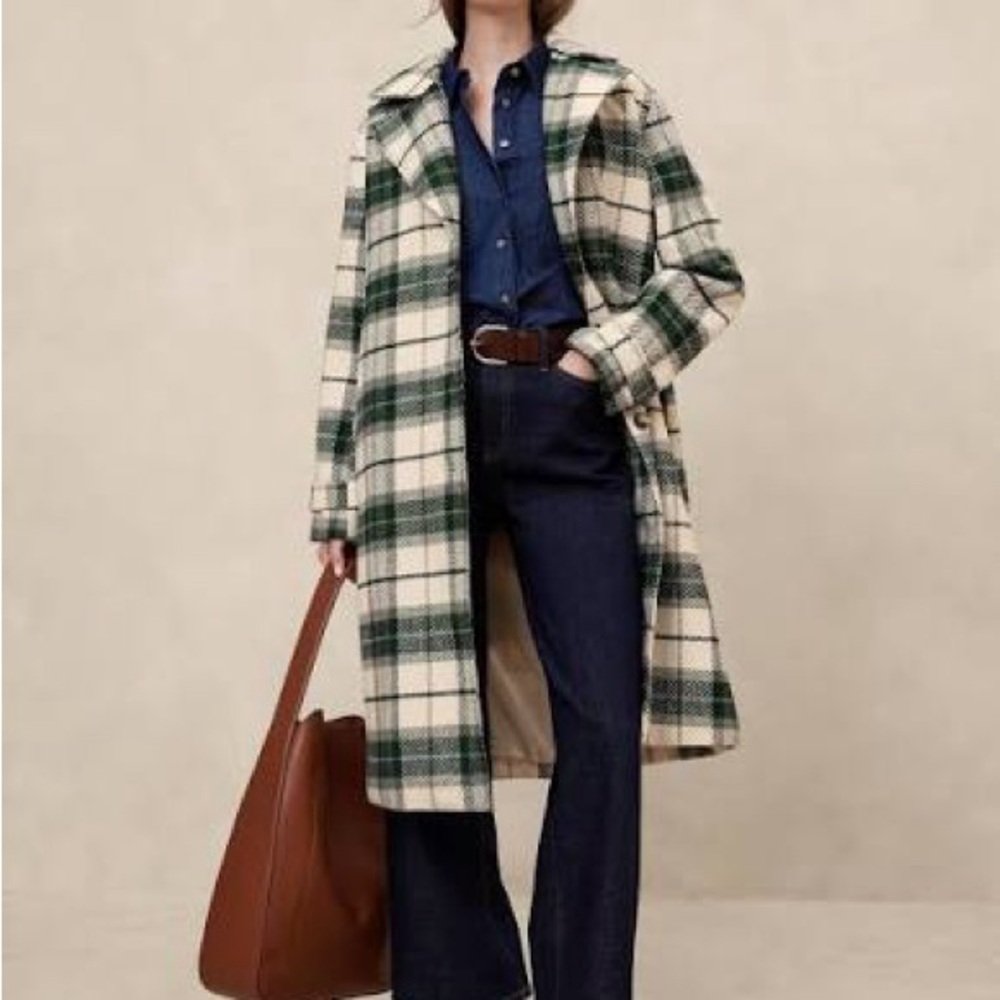 Banana Republic Green and Cream Plaid Coat
